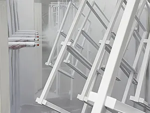 Línea Automática de Recubrimiento Electrostático Para la Industria de Puertas y Ventanas: Guangyi Doors